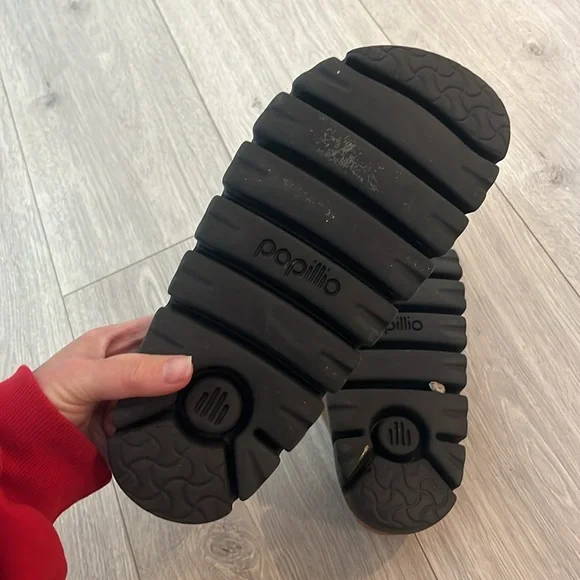 Birkenstock platform Brown Suede Clogs with Buckle - Picture 4 of 5